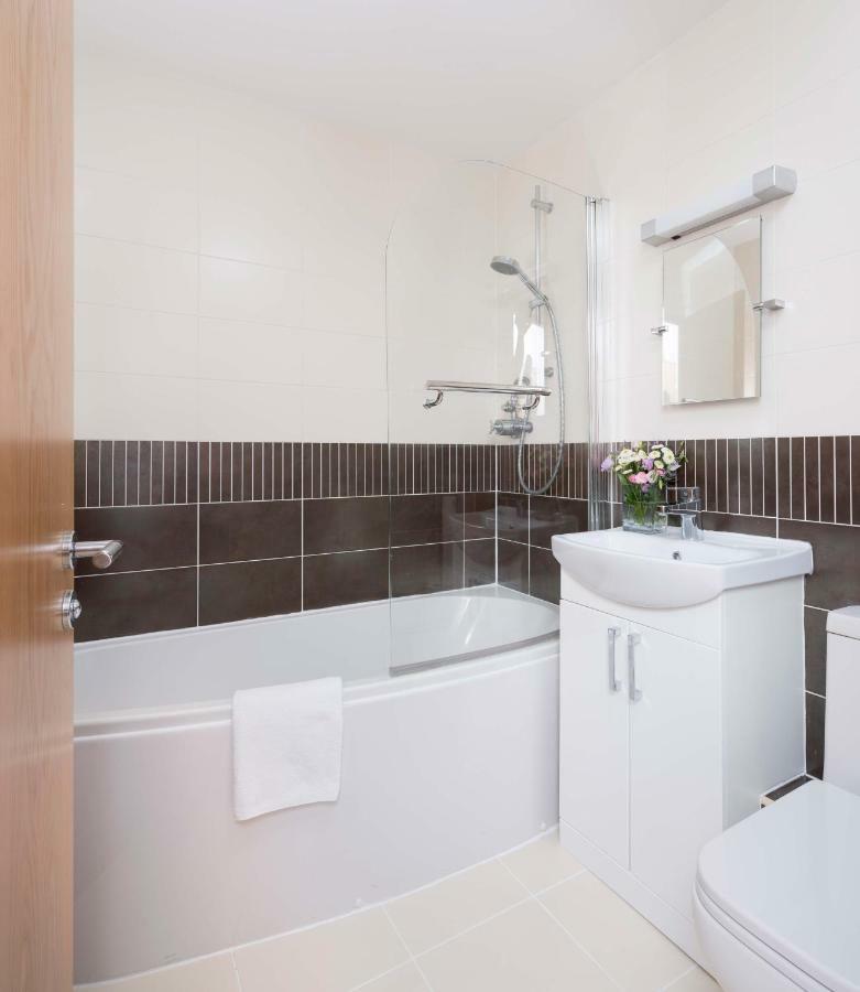 Abbey View Apartment 휫비 외부 사진